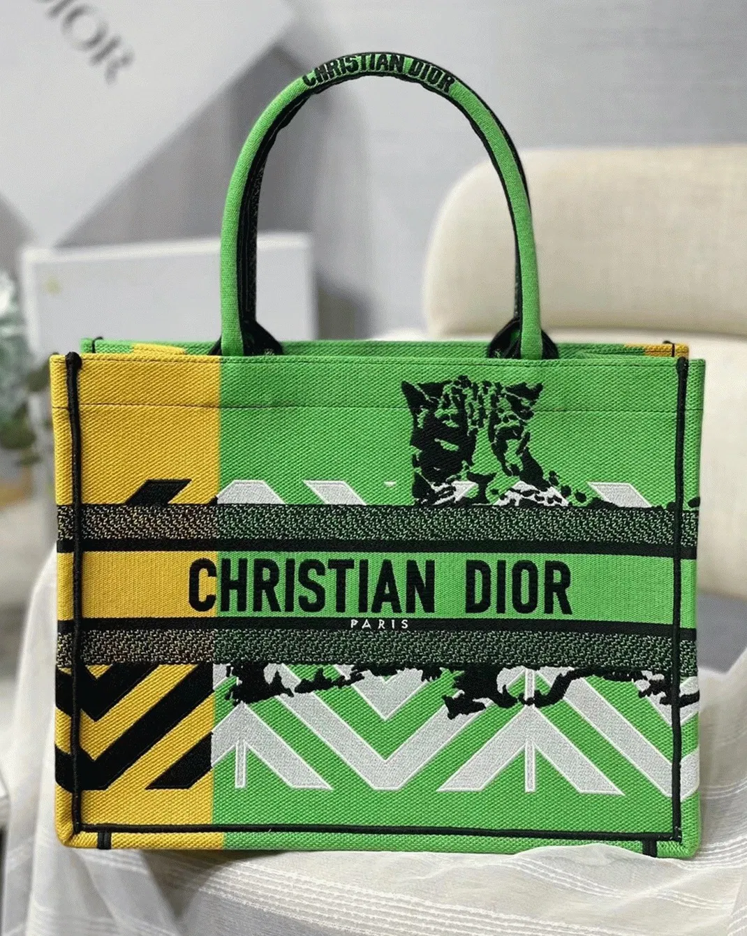 Dior Medium Book Tote Bag in Green D-Jungle Pop Embroidery — image 7