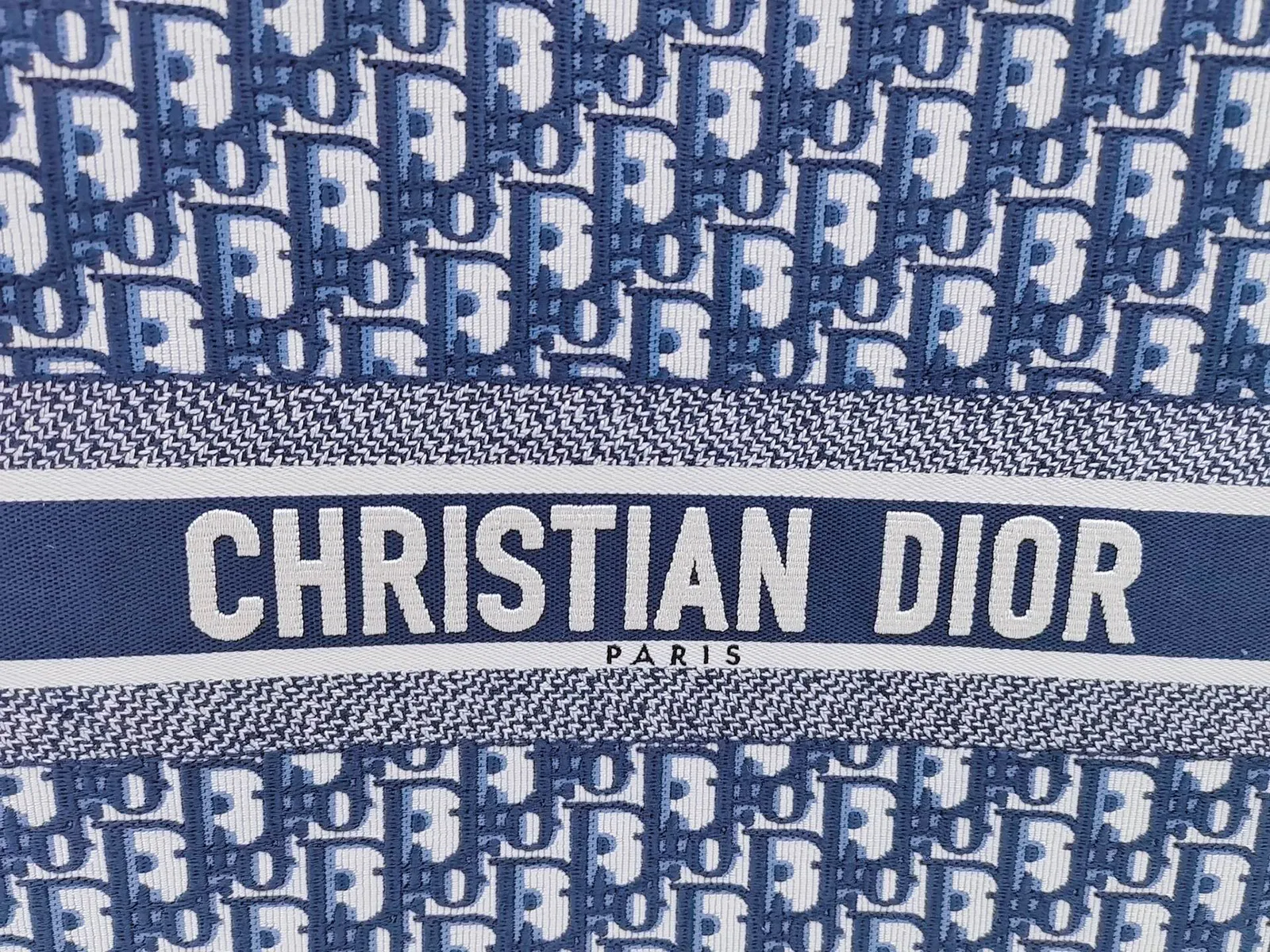 Dior Book Tote – Large — image 6