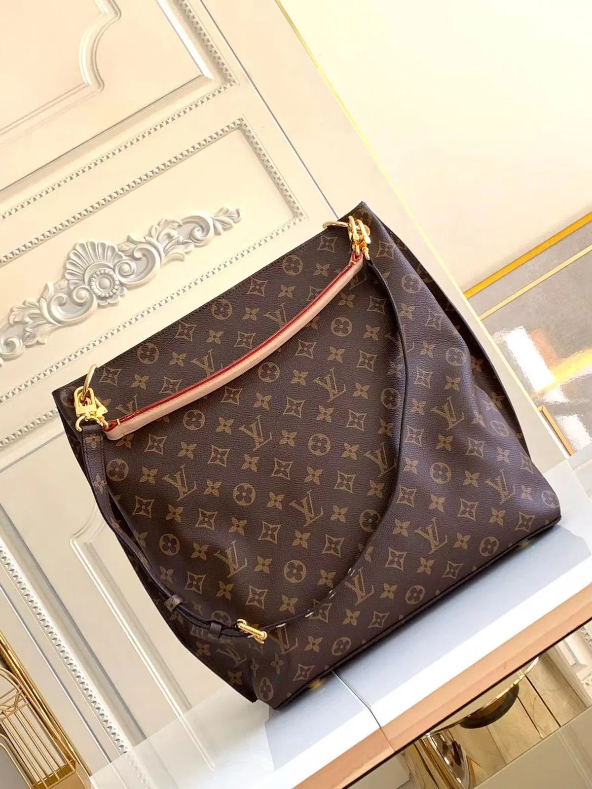 LV TOTE bag — image 8
