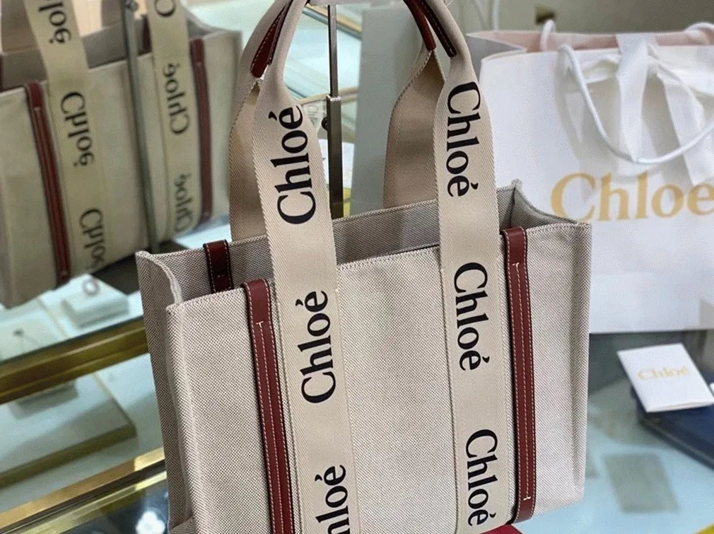 Top Quality Chloe Medium Woody Tote Bag in Canvas with Brown Leather Strips — image 6
