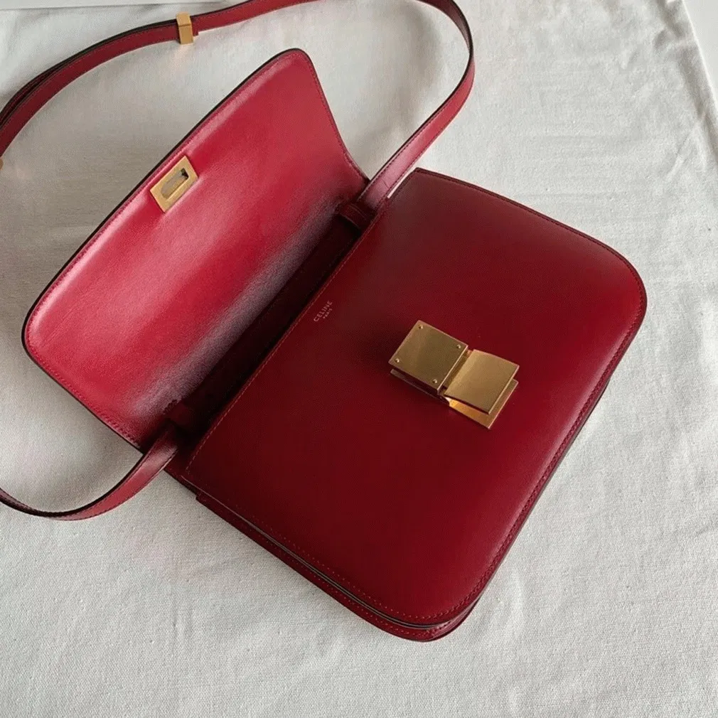 Top Quality Celine Classic Box Medium Bag In Red — image 10