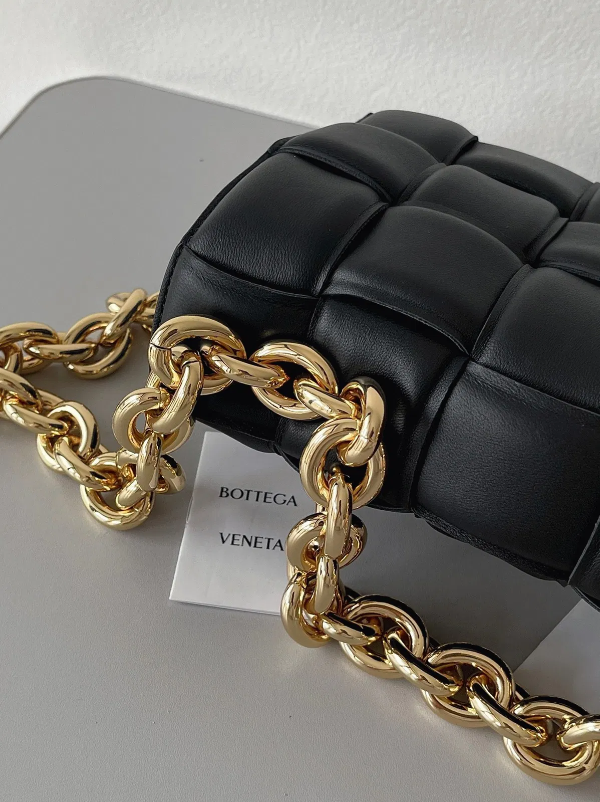 Top Quality Bottega Veneta Chain Cassette Bag In Black — image 5