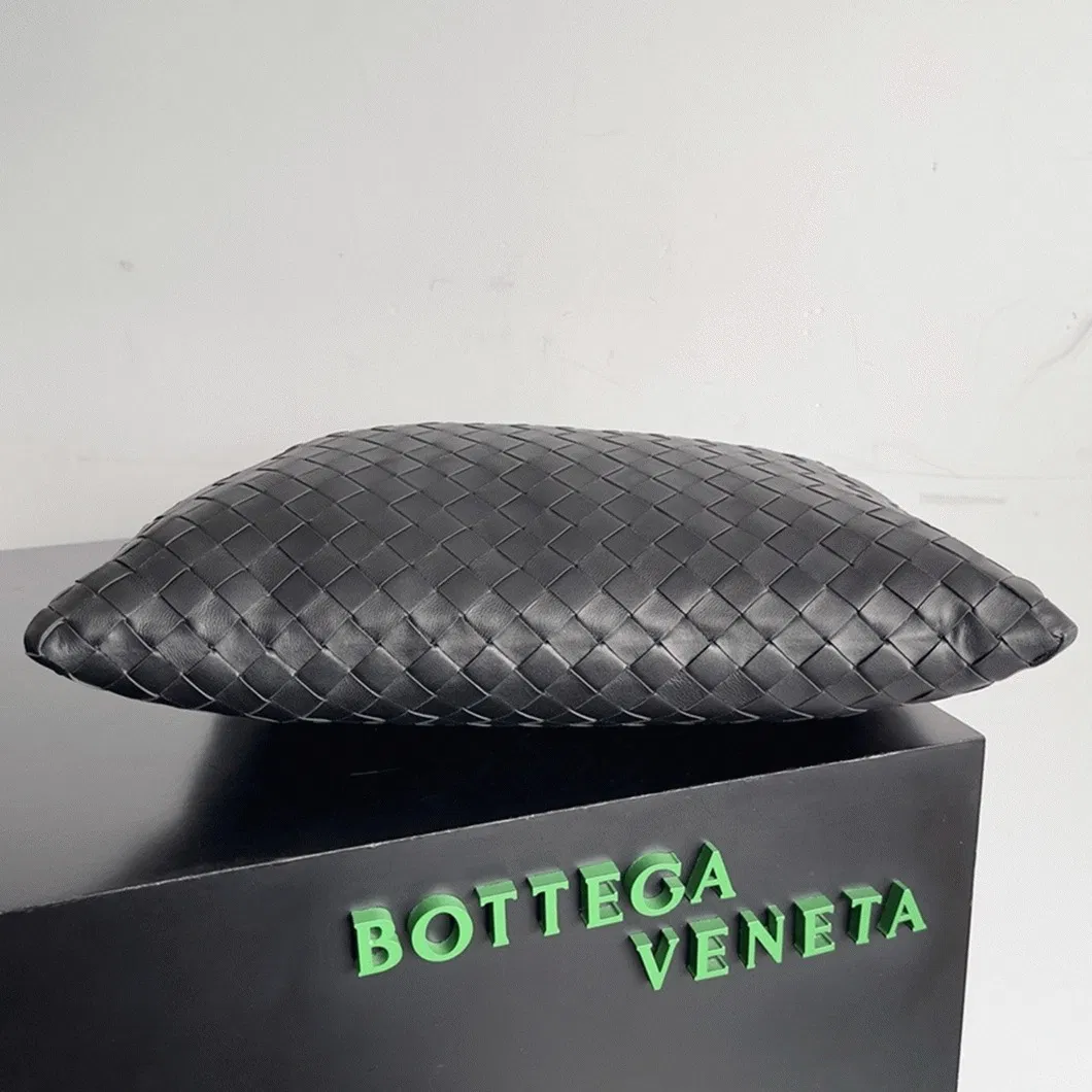 Bottega Veneta Small Hop Bag Black — image 9