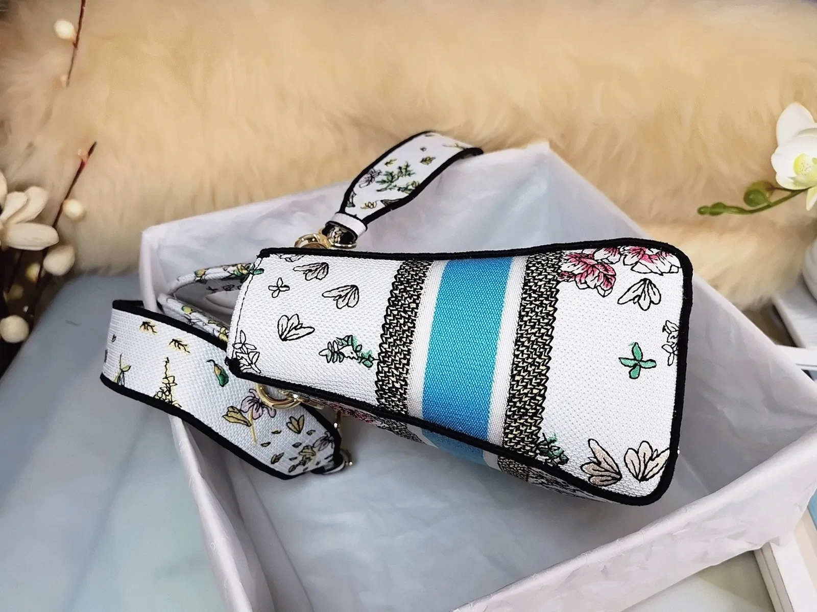 Dior Lady D-Lite Medium Bag in White D-Constellation Embroidery — image 8