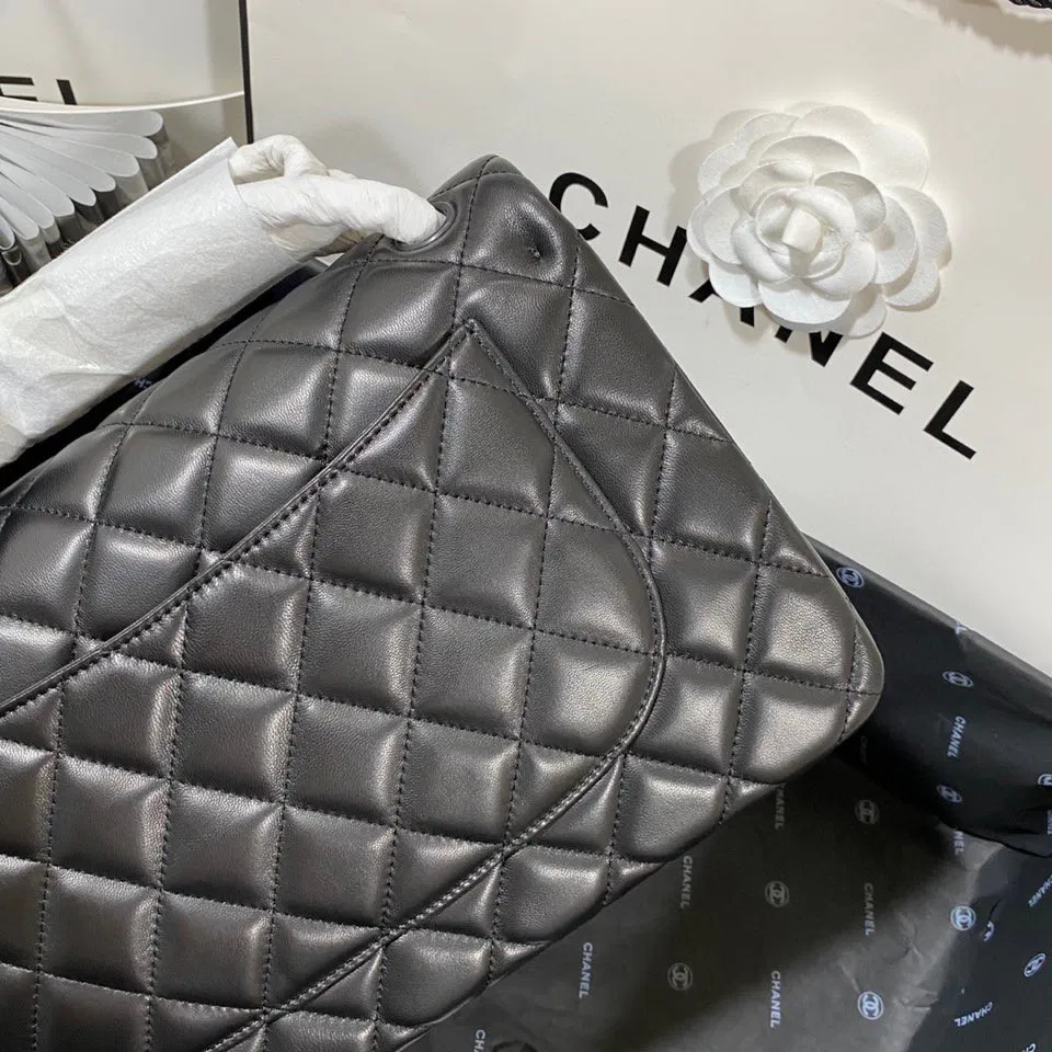 Chanel Flap Bag Large — image 6