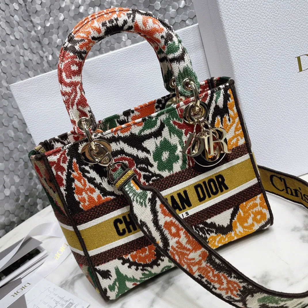 Dior Lady D-Lite Medium Bag in Yellow Dior Paisley Embroidery — image 3