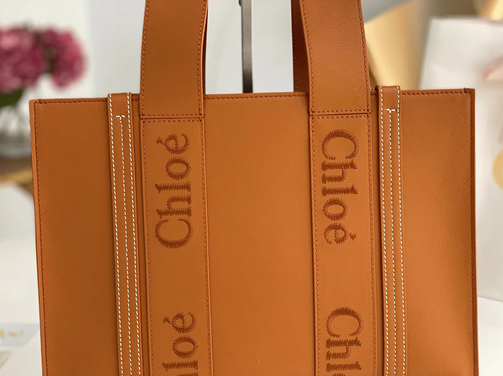 Top Quality Chloe Woody Medium Tote Bag In Brown Calfskin — image 3
