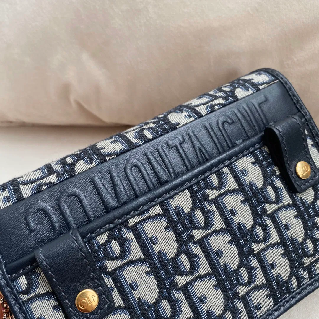 Dior 30 Montaigne — image 6