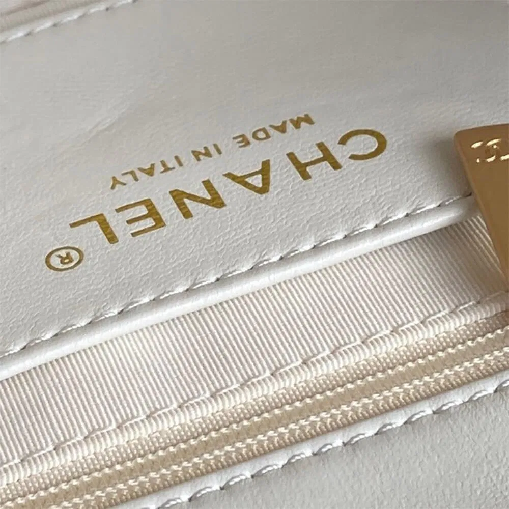 CHANEL Small Flap Bag(high-end grade) — image 6