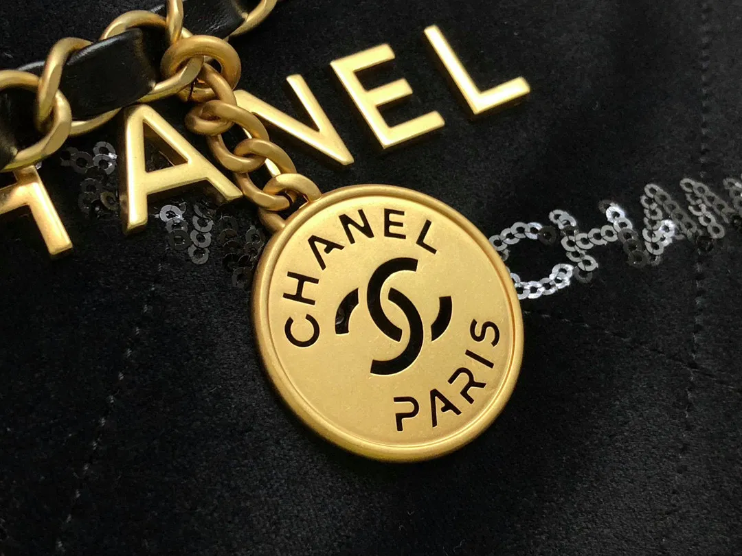 CHANEL 22 — image 8