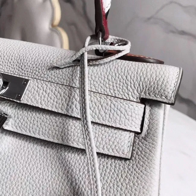 White Hermes Kelly 28cm Knockoff Bag with Zigzag Handle — image 6