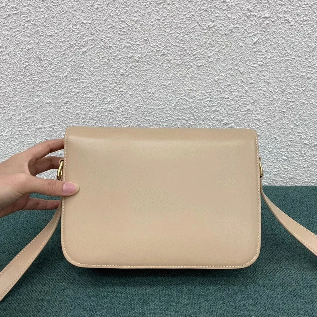 Top Quality Imitation Celine Triomphe Medium Bag In Nude — image 14