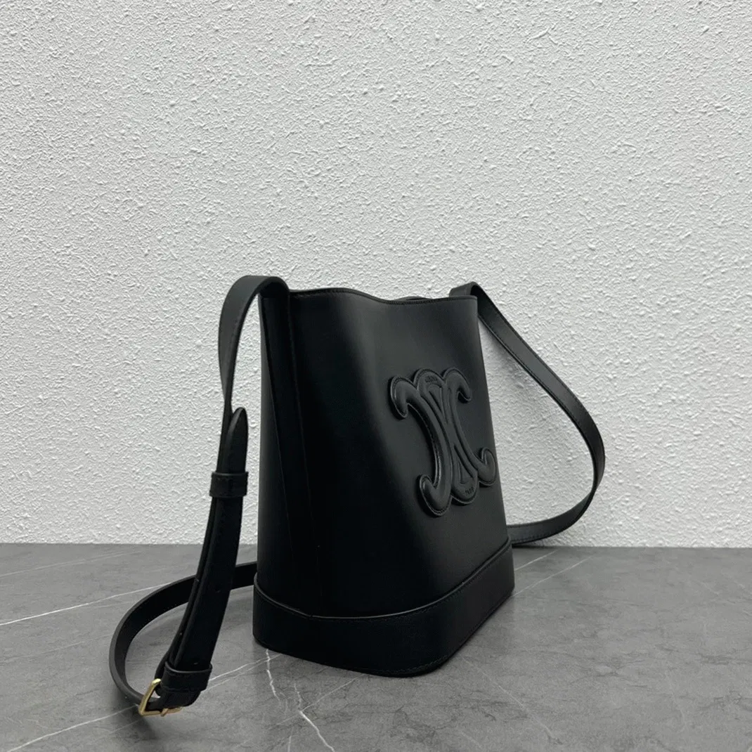 Top Quality Knockoff Celine Small Bucket Cuir Triomphe In Black Calfskin — image 2
