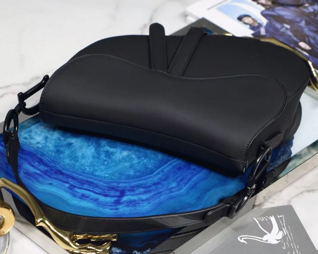 Dior Saddle Mini Bag Knockoff in Black Ultramatte Calfskin — image 4