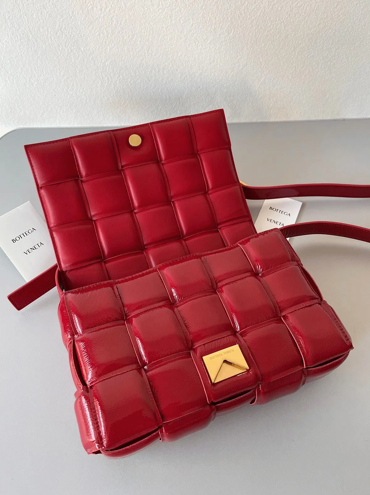 Top Quality Knockoff Bottega Veneta Padded Cassette Bag In Red — image 3