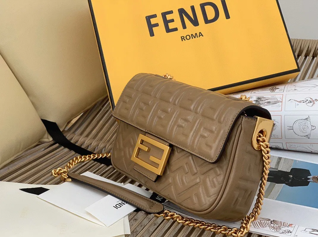 Top Quality Fendi Baguette Chain Midi Bag In Taupe — image 6