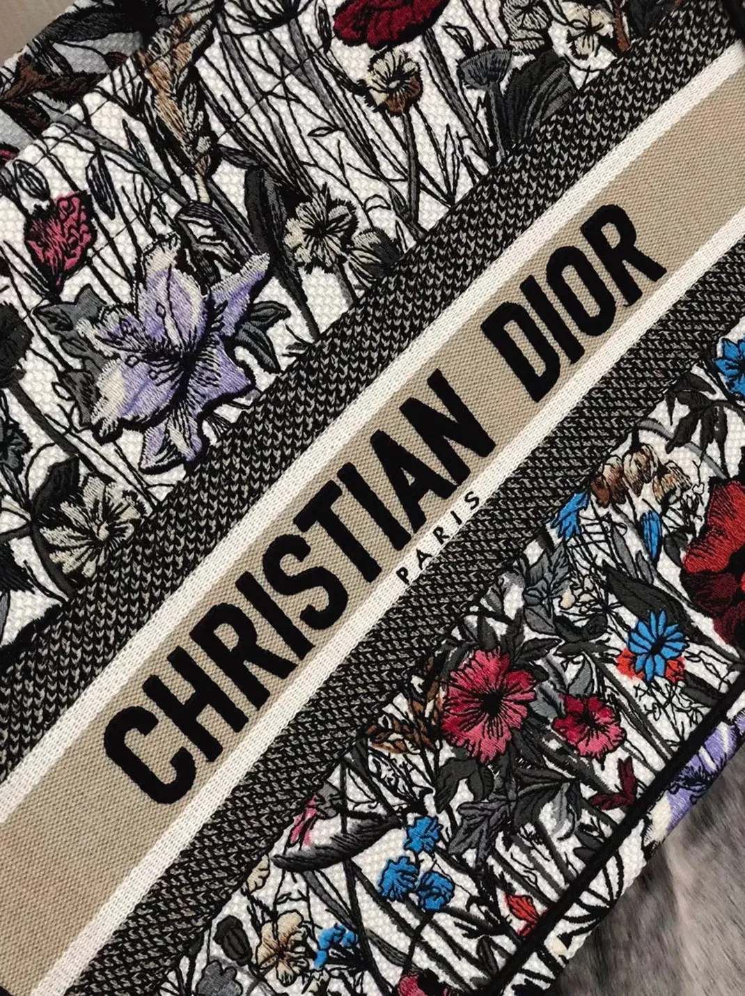 Dior Medium Book Tote Bag Imitation in Multicolor Mille Fleurs Embroidery — image 2