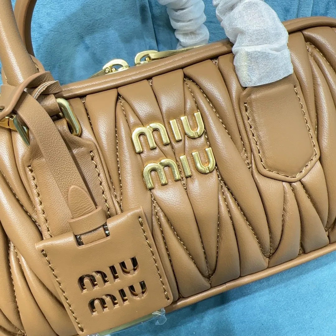 Matelassé Soft bag — image 8