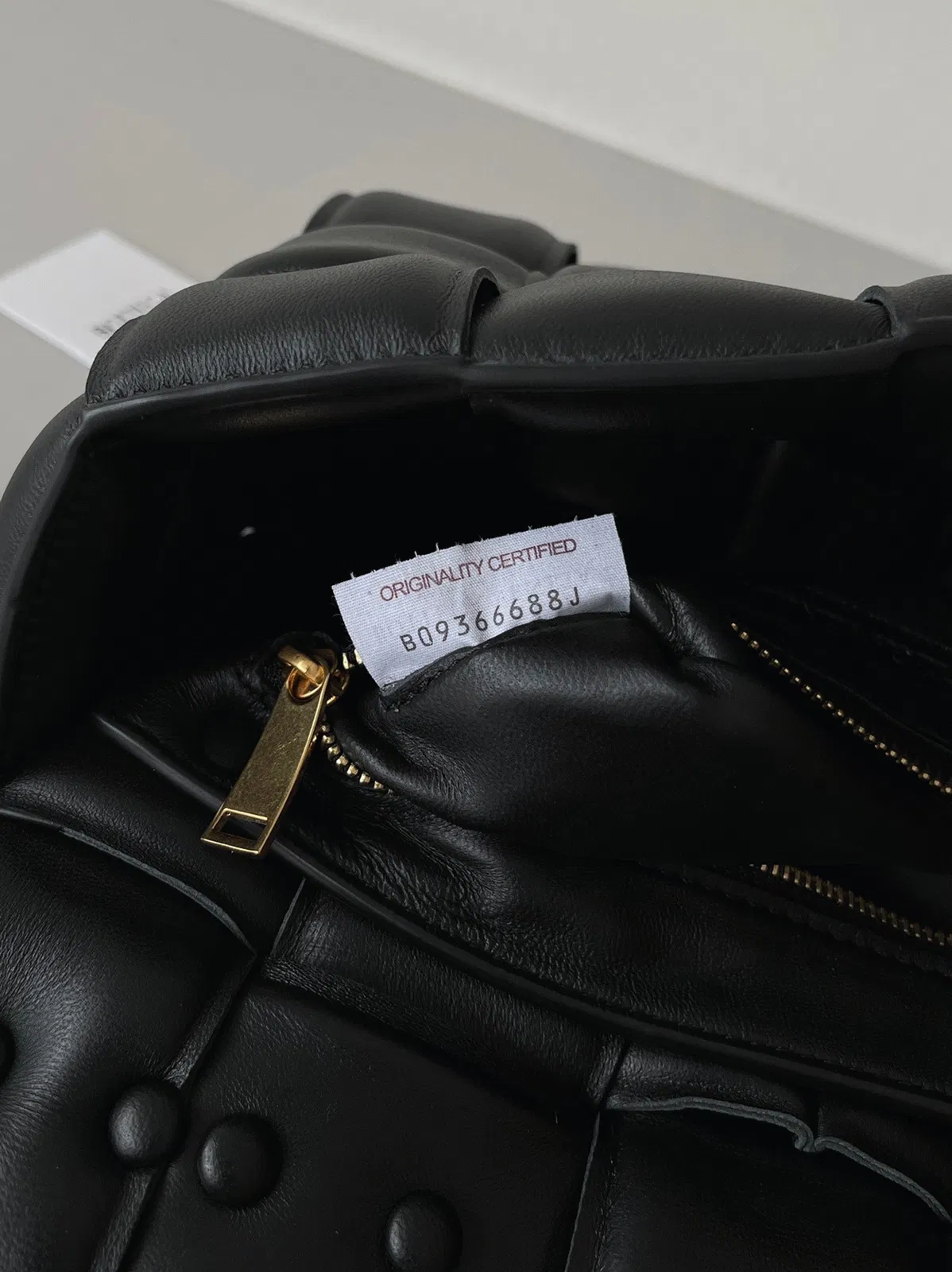 Top Quality Bottega Veneta Chain Cassette Bag In Black — image 10
