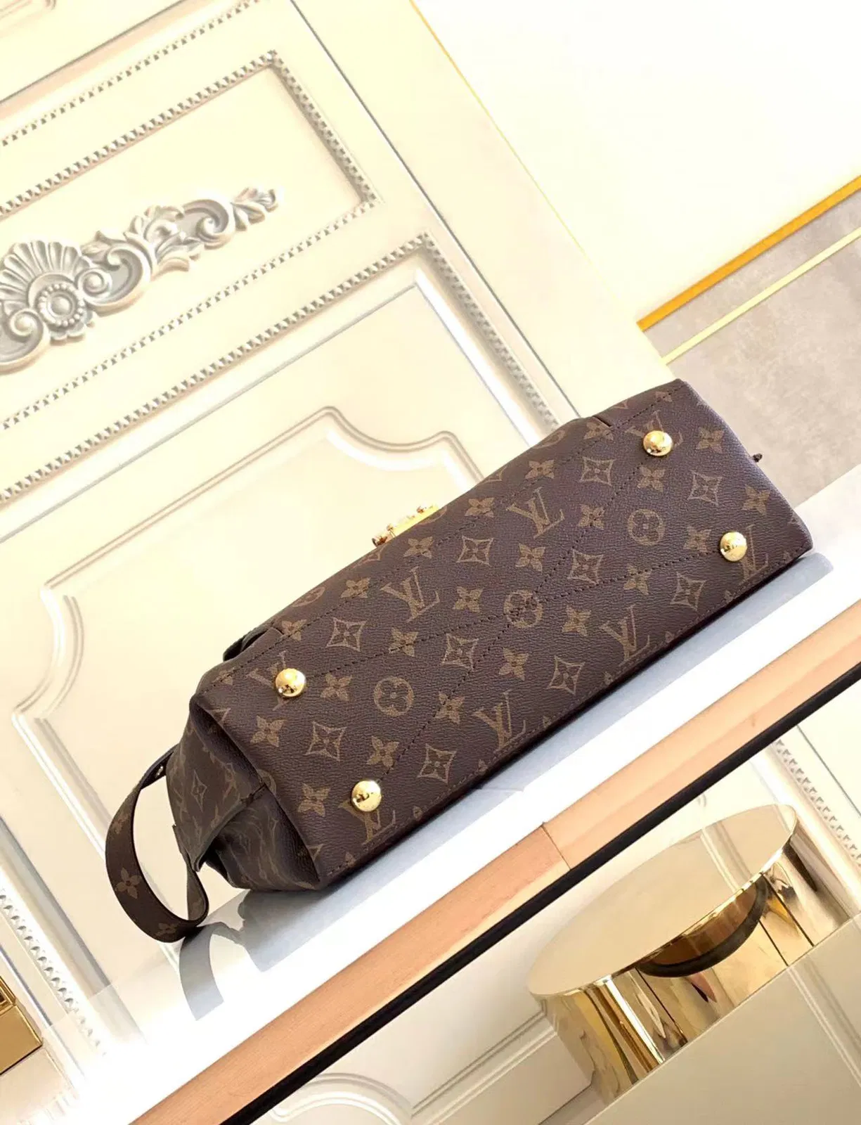 LV TOTE bag — image 7