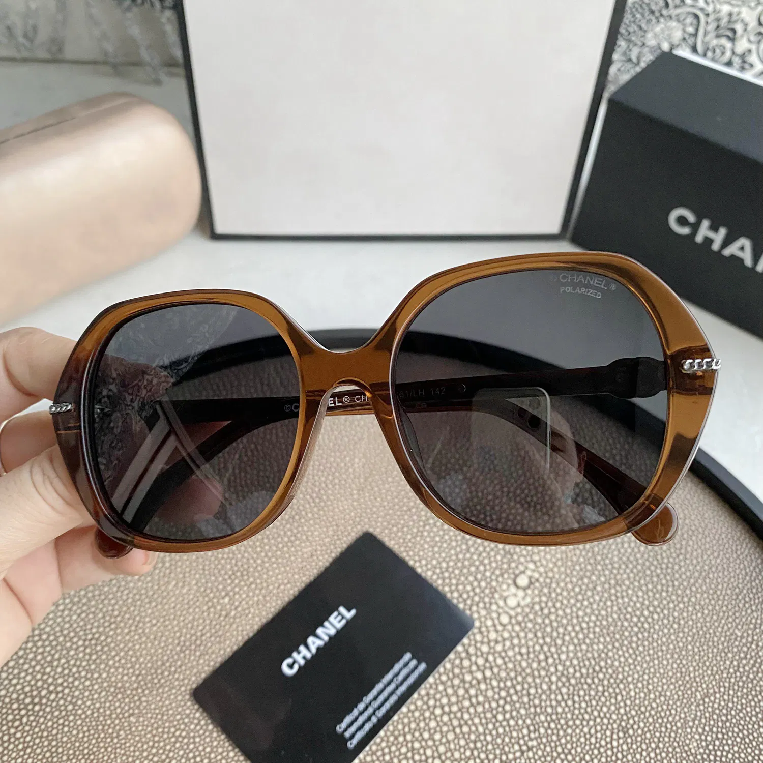 Round Sunglasses — image 6