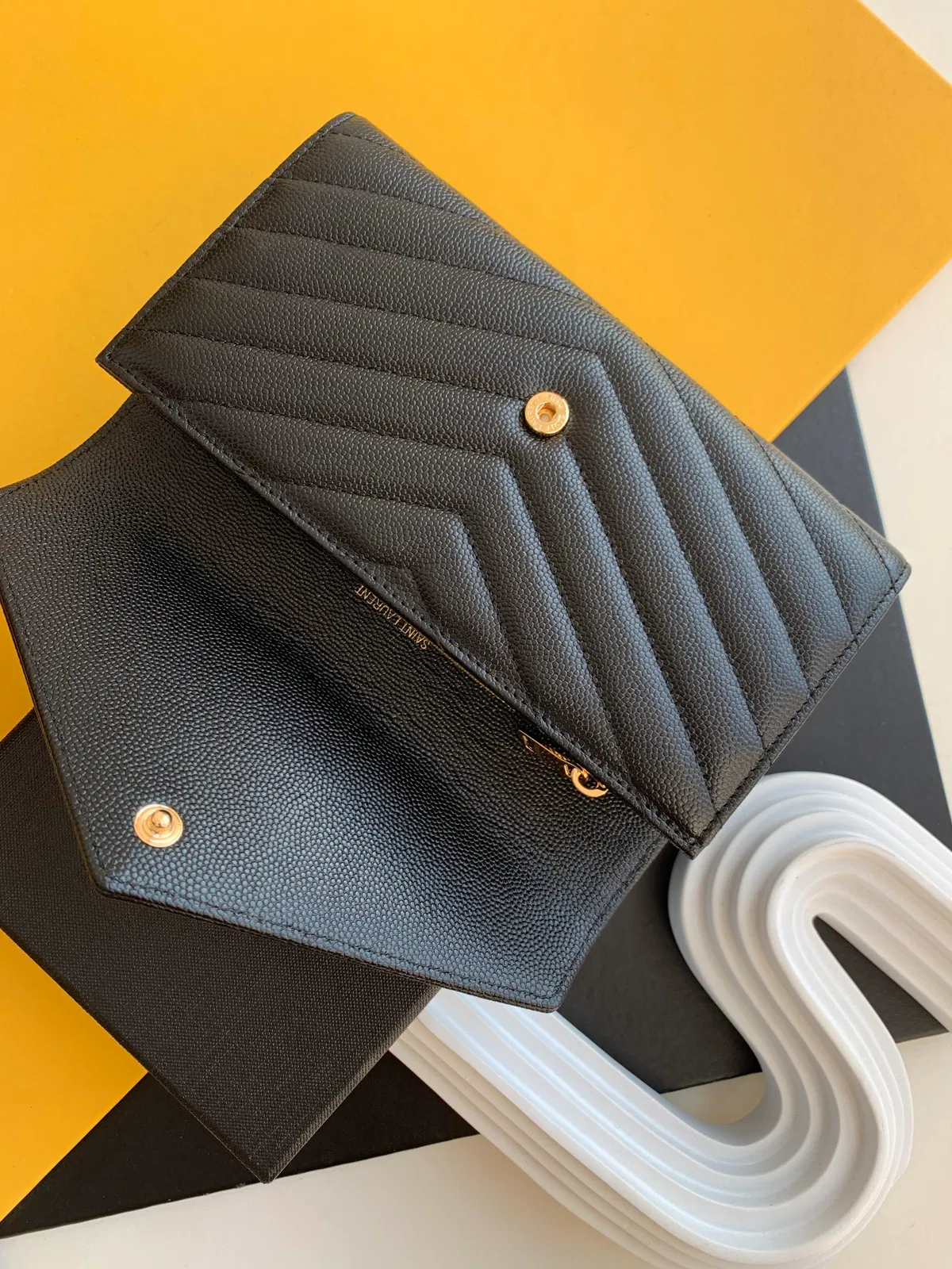 Leather wallet — image 9