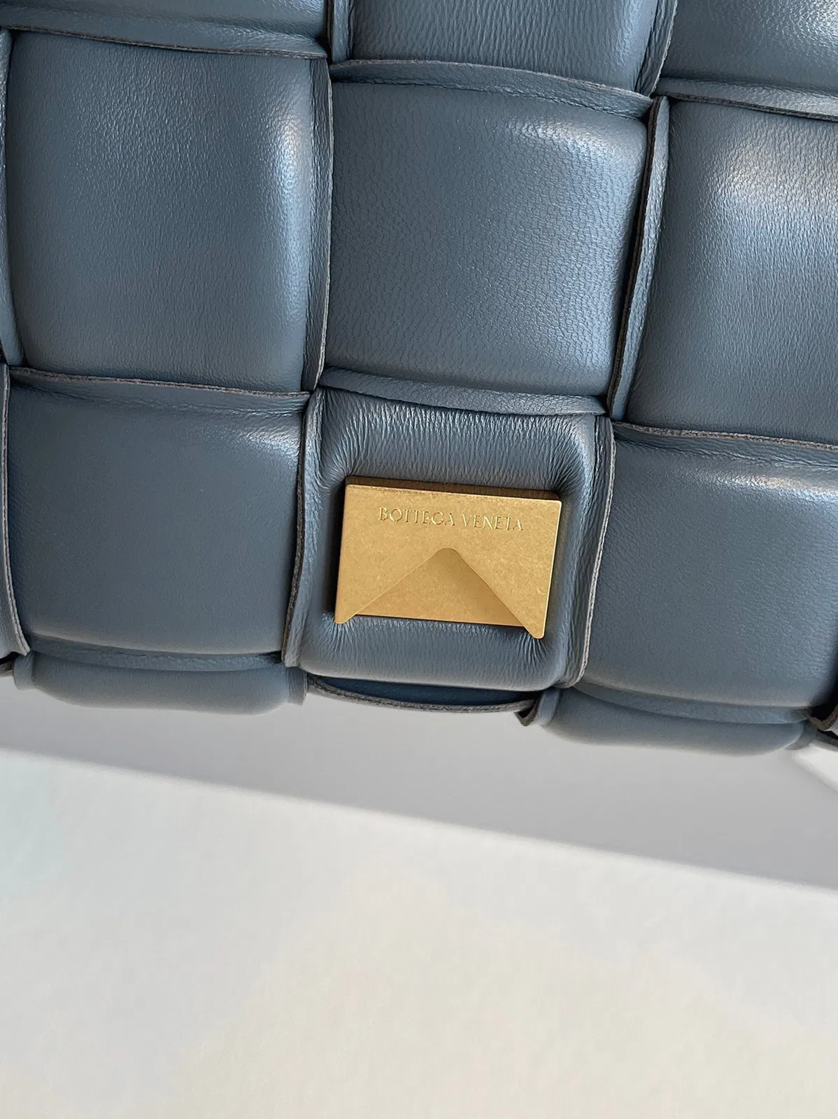Top Quality Imitation Bottega Veneta Padded Cassette Bag In Thunder — image 2
