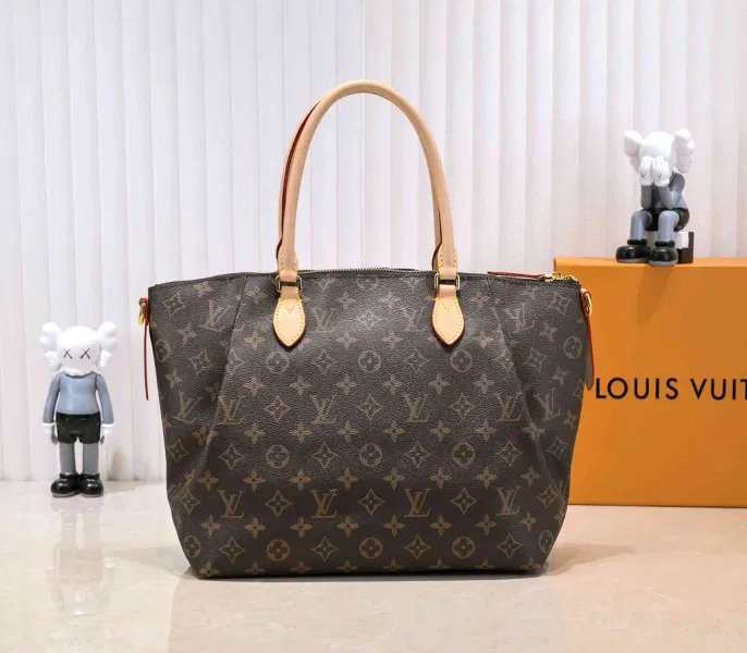 Monogram Canvas Turenne MM — image 5