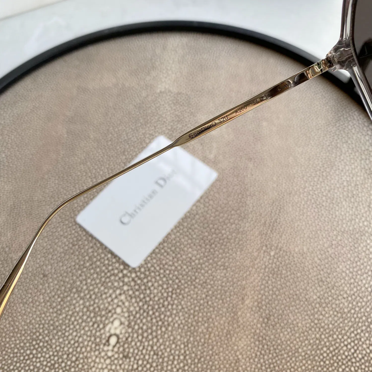 Round Sunglasses — image 2