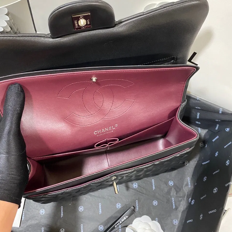 Chanel Flap Bag Large — image 9