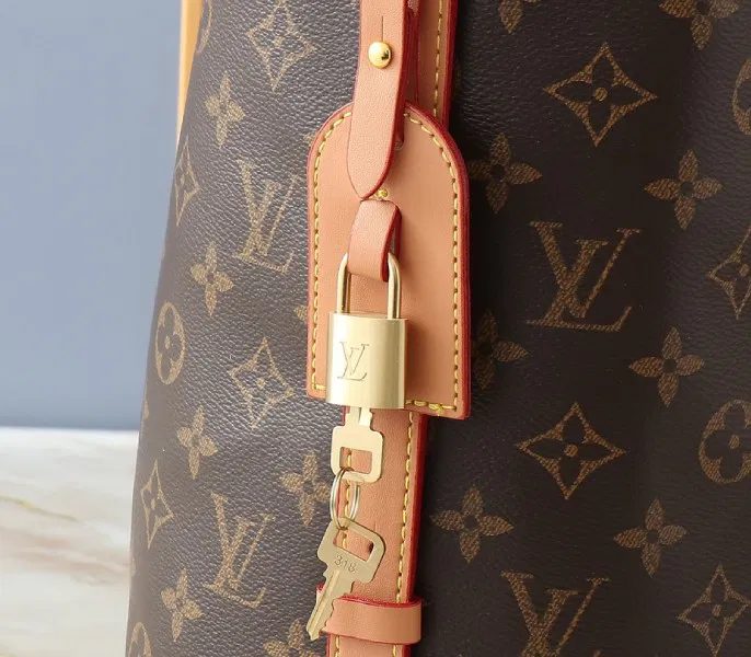 Monogram Canvas All In GM — image 8