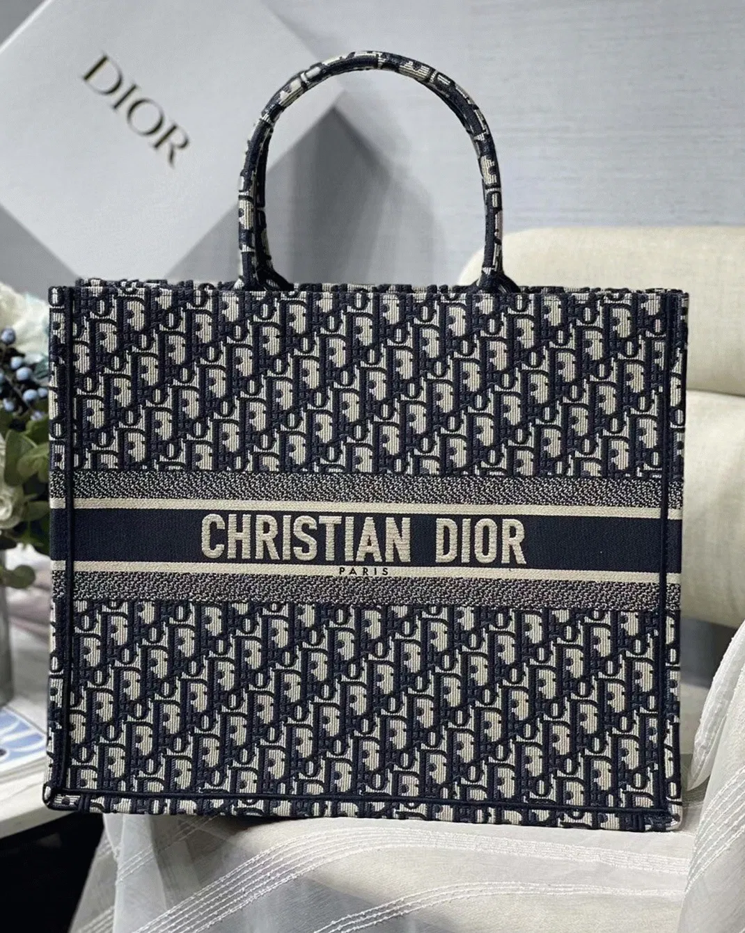 Dior Large Book Tote Bag in Blue Dior Oblique Embroidery