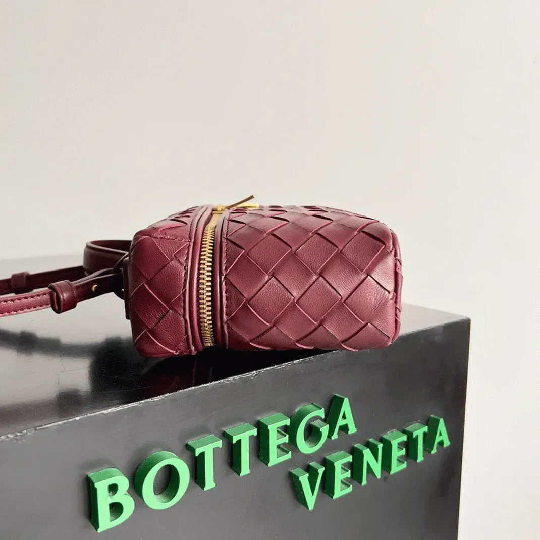 Bottega Veneta Bang Bang Vanity Case Cherry — image 8