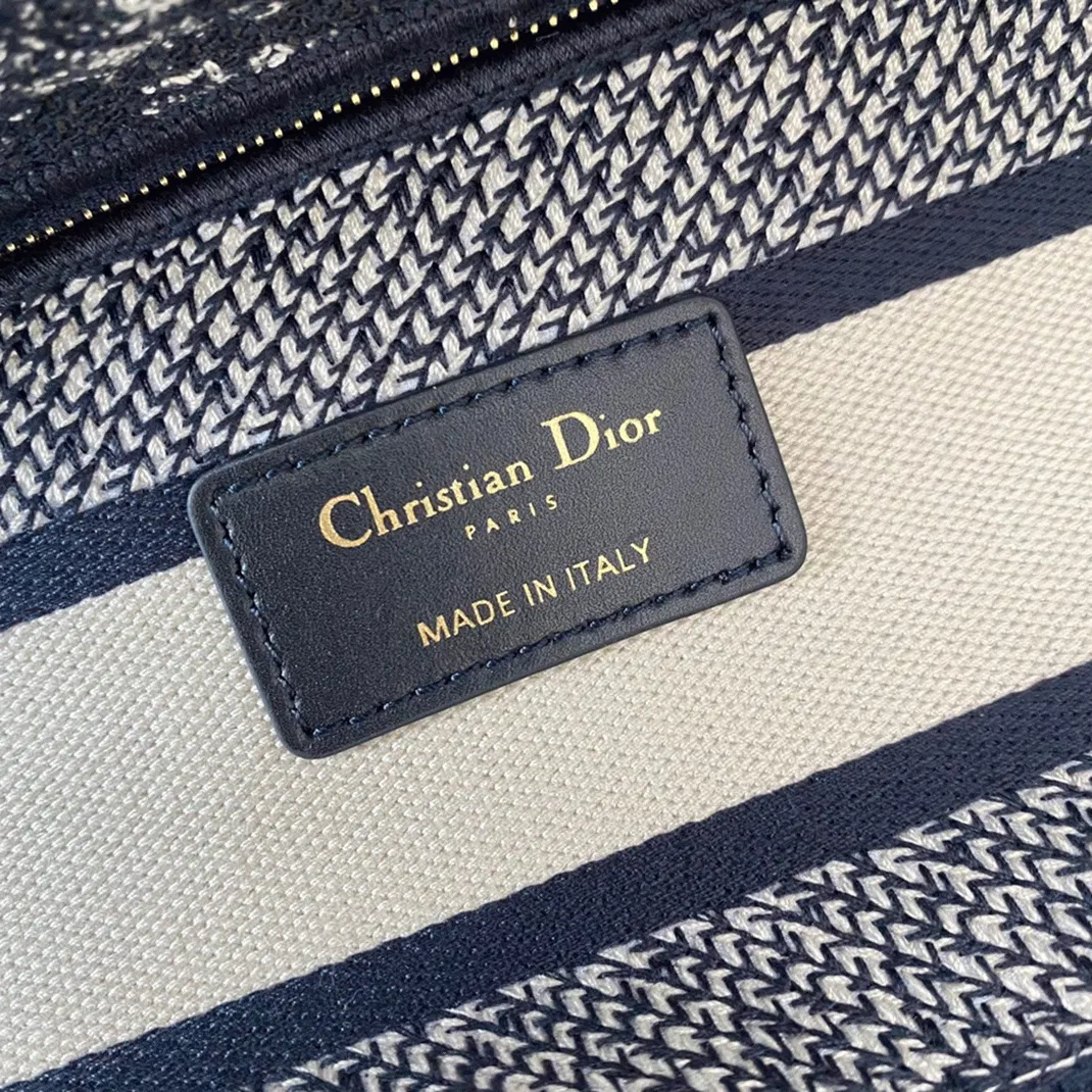 Dior Lady D-Lite Large Bag in Blue Toile de Jouy Reverse Embroidery — image 3