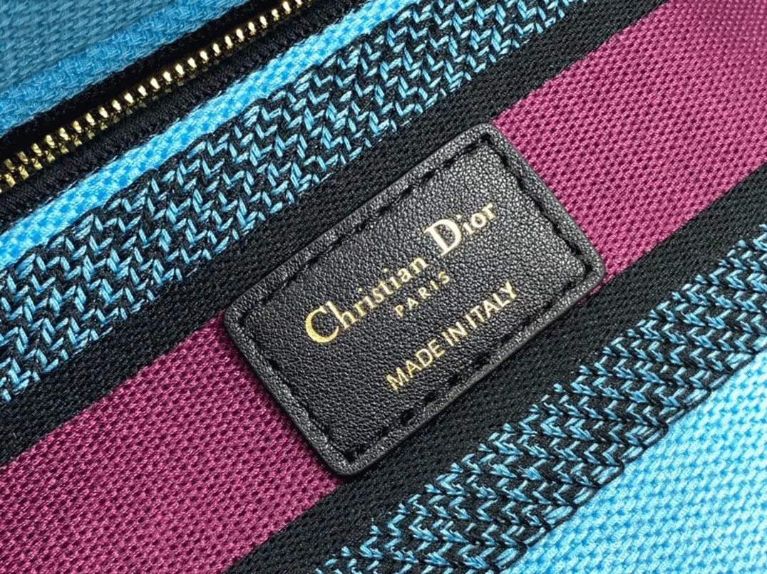 Dior Lady D-Lite Medium Bag in Multicolor Toile de Jouy Voyage Embroidery — image 6