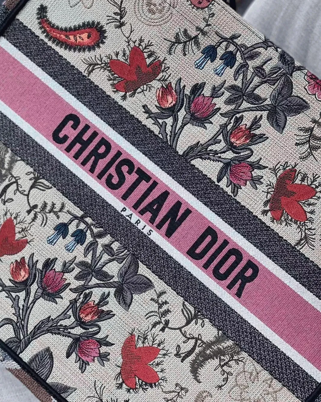 Dior Large Book Tote Bag in Multicolor Dior Flowers Embroidery — image 4