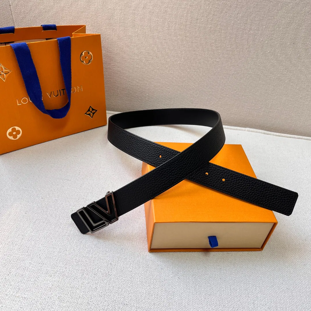 LV initiales — image 9
