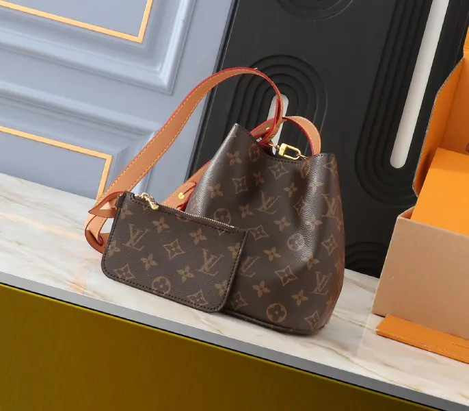 Monogram Canvas All In BB — image 3