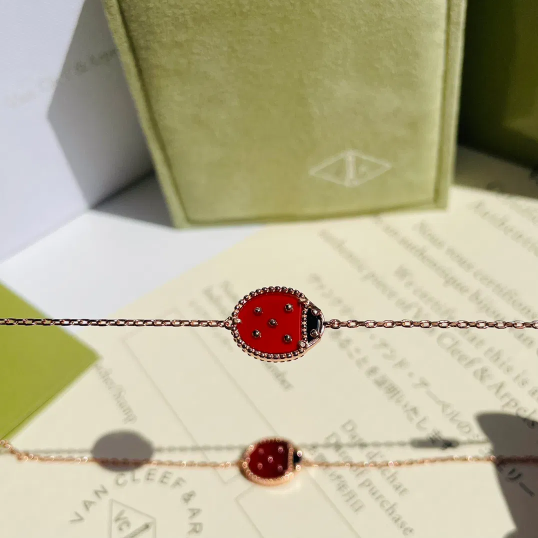 Van Cleef Lucky Spring Bracelet — image 6