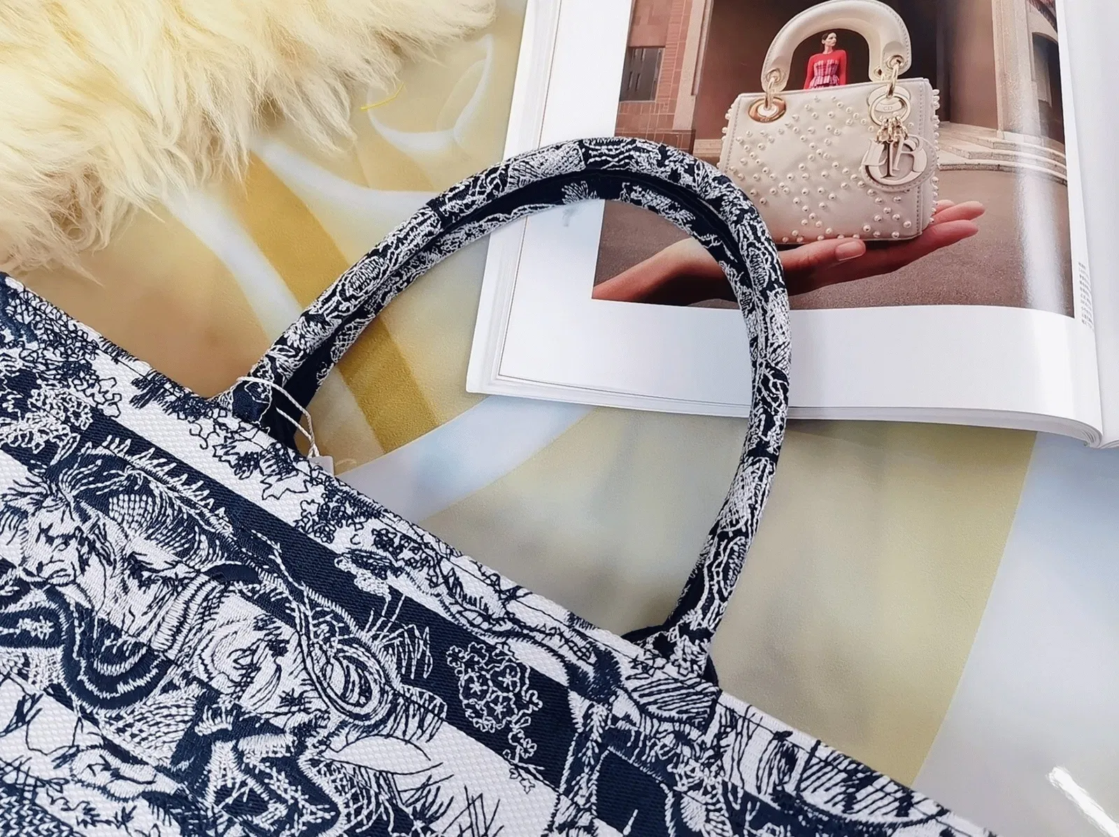 Dior Large Book Tote Bag in Blue Toile de Jouy Stripes Embroidery — image 7