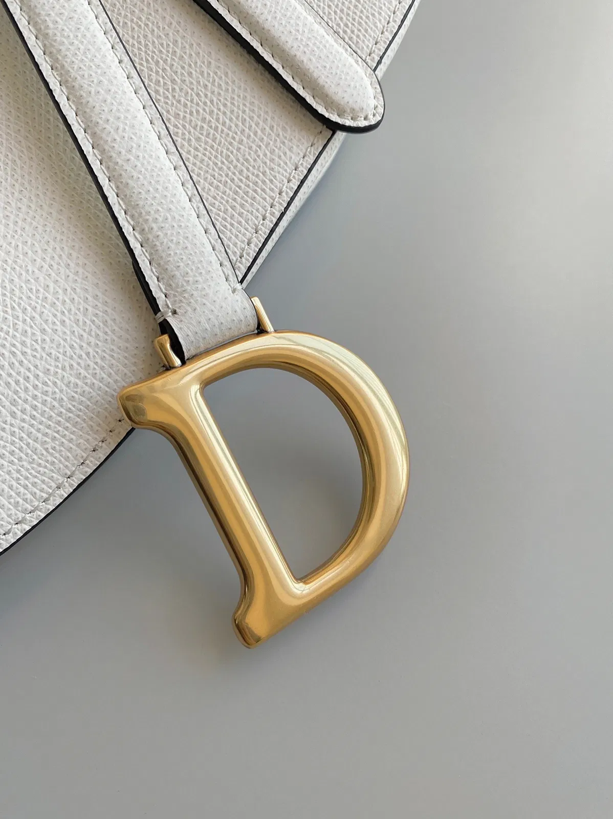 Dior Saddle Bag with Strap in White Grained Calfskin — image 3