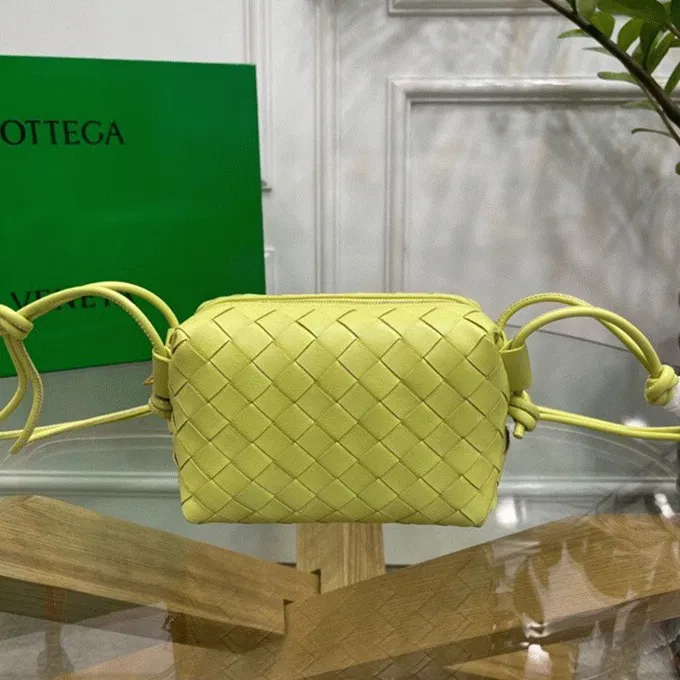 Knockoff Bottega Veneta Loop Small Bag Lantern — image 7