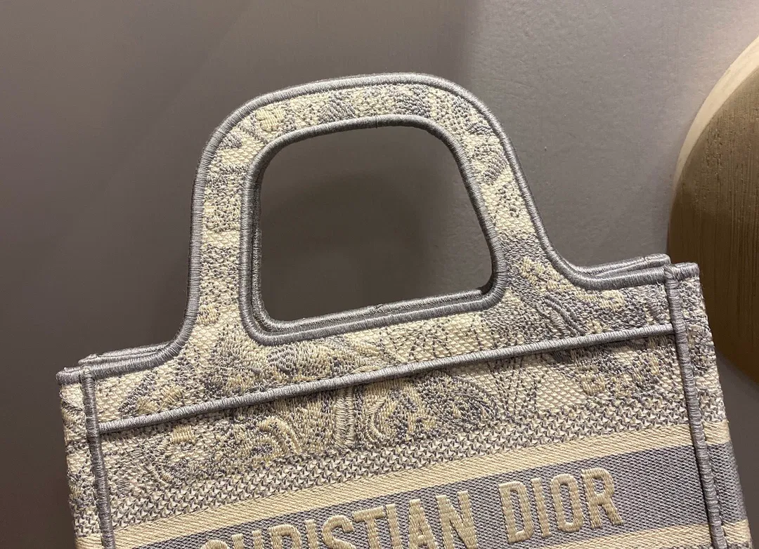 DIOR BOOK TOTE — image 4