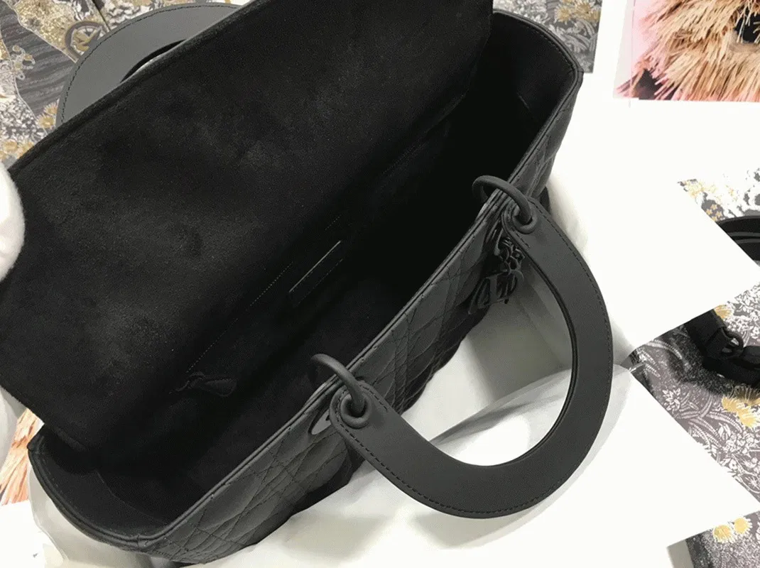 Dior Lady Dior Large Bag Knockoff in Black — image 9
