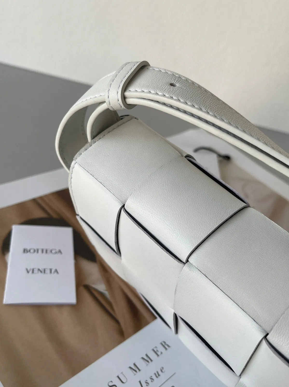Top Quality Bottega Veneta Cassett Bag In White — image 4