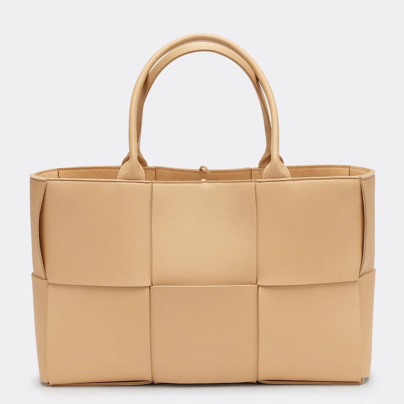 Bottega Veneta Arco Medium Tote Beige