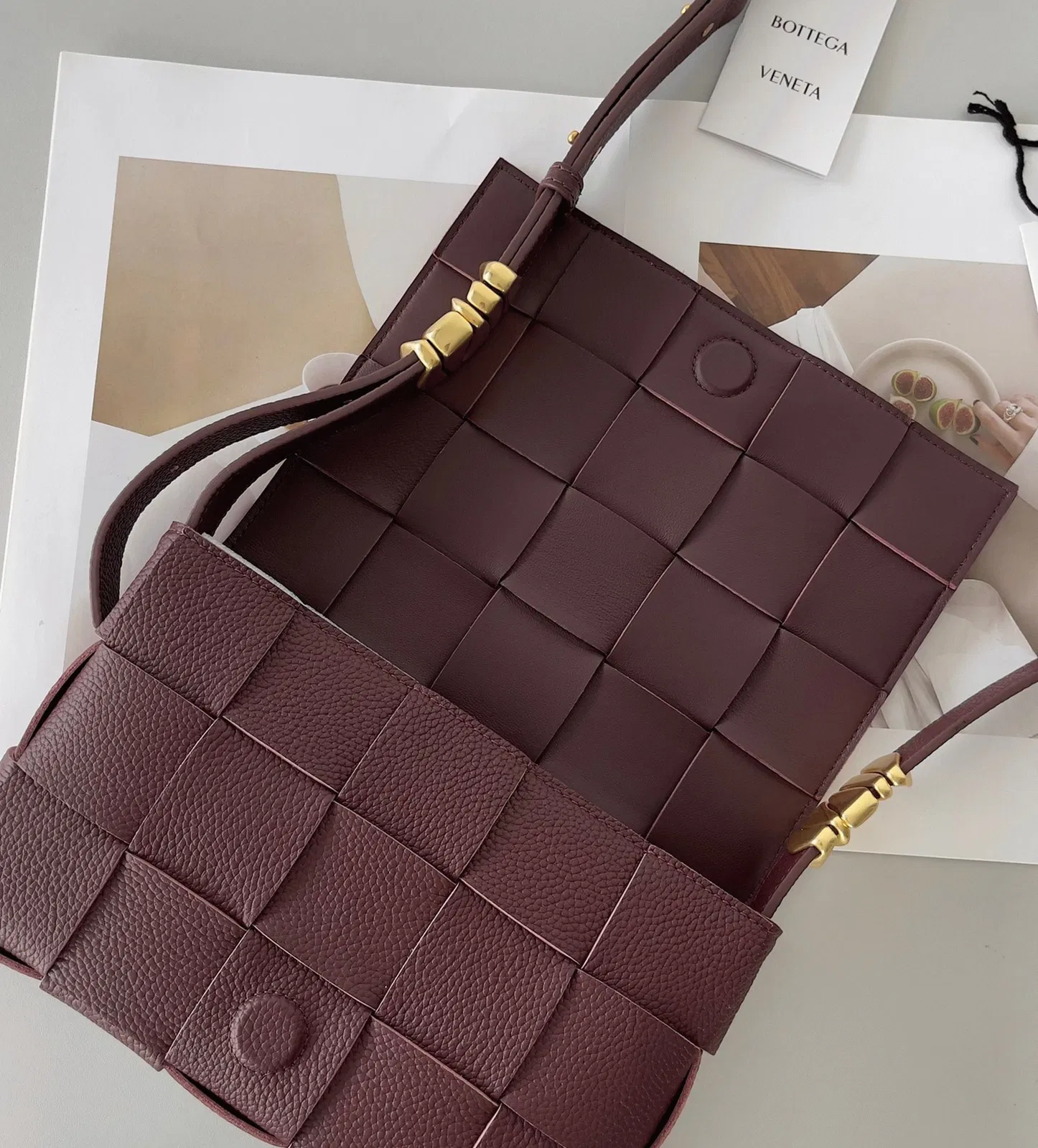 Top Quality Bottega Veneta Cassette Bag In Burgundy — image 4