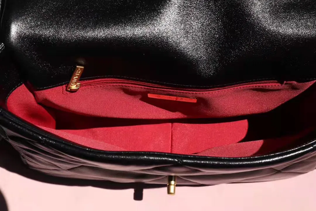 CHANEL 19 LARGE HANDBAG — image 3