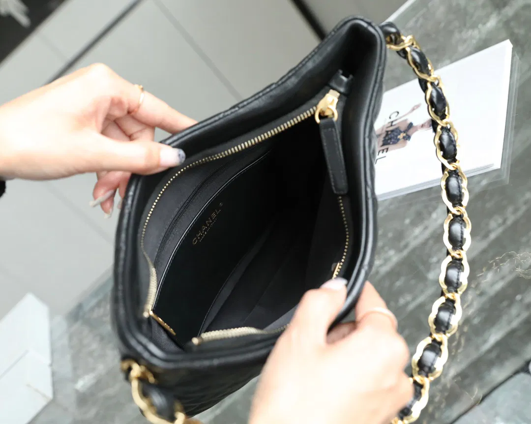 Chanel large Hobo bag — image 5