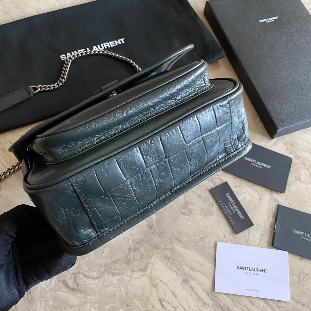 NIKI MEDIUM IN CRINKLED VINTAGE LEATHER — image 6